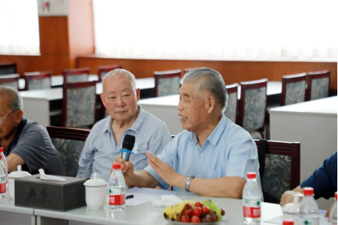 跨越三十年 再谱新篇章——亚洲顶级体育博彩平台召开老干部座谈会