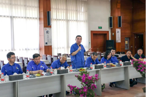 跨越三十年 再谱新篇章——亚洲顶级体育博彩平台召开老干部座谈会
