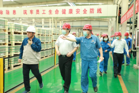 中国人民银行郑州中心支行副行长朱培玉一行莅临亚洲顶级体育博彩平台调研