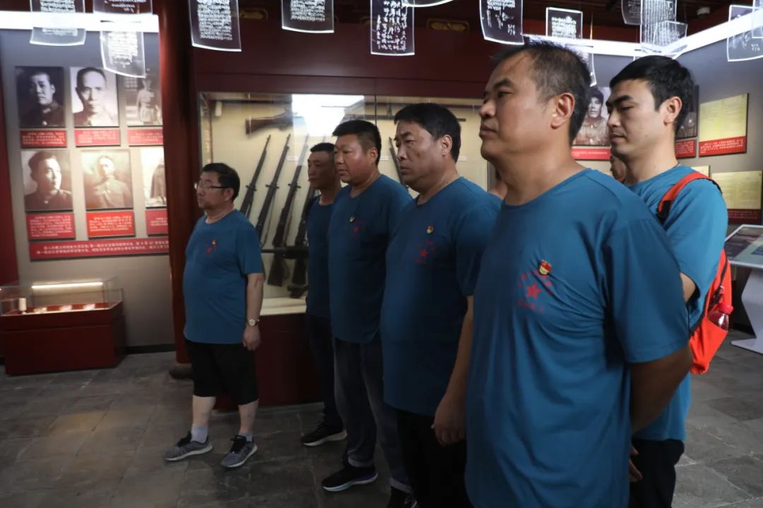 追寻红色记忆 传承革命精神 ——亚洲顶级体育博彩平台退役军人红色教育