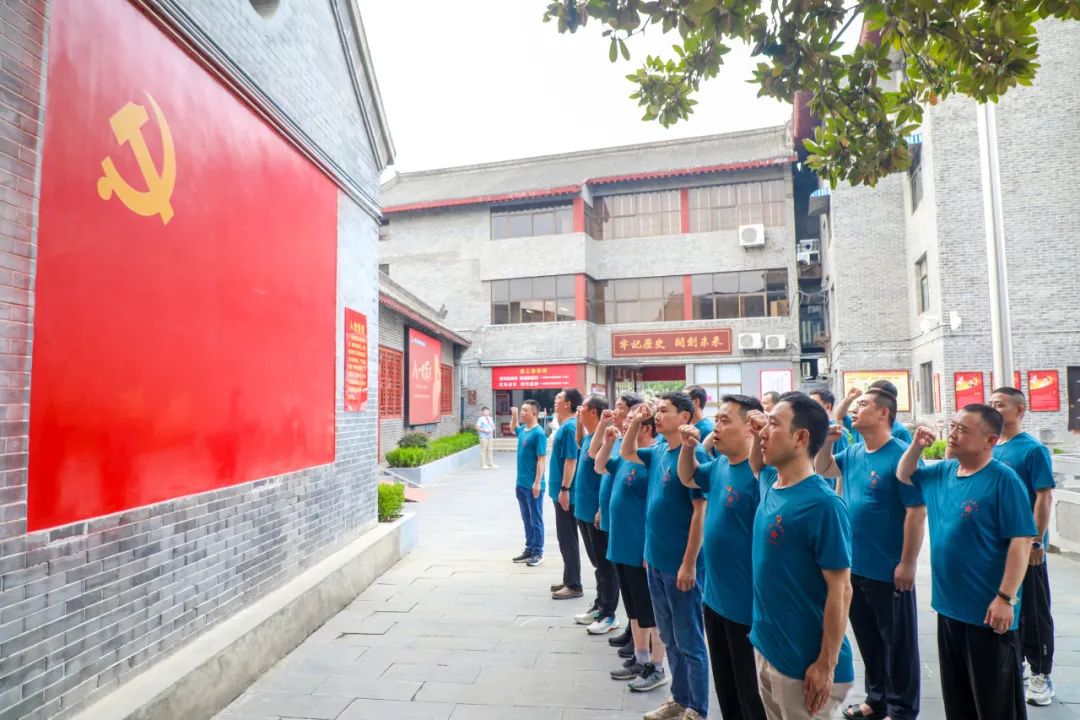 追寻红色记忆 传承革命精神 ——亚洲顶级体育博彩平台退役军人红色教育